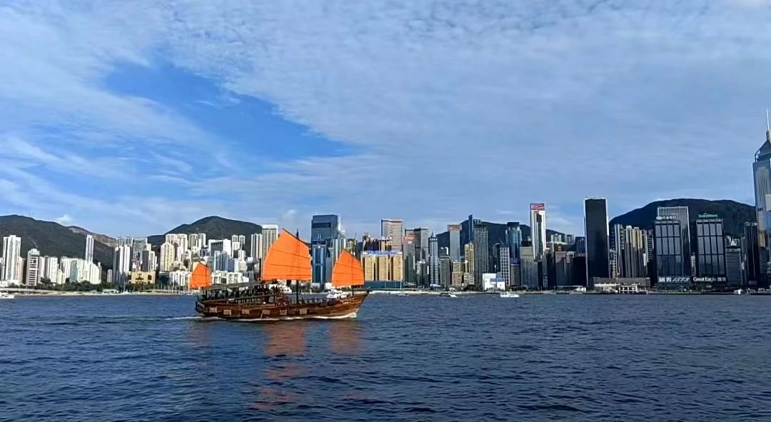 香港的大学厉害吗？怎样才能来香港上大学？费用贵不？