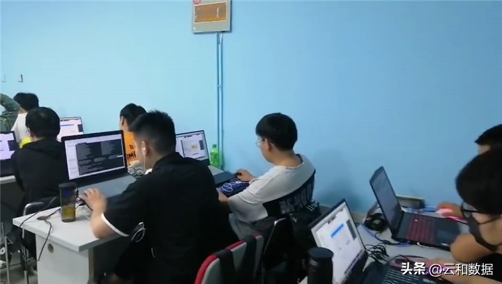 云和学员有话说：趁年轻就要勇于尝试！