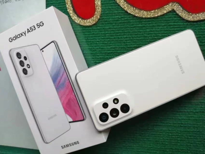 三星低价小屏旗舰,三星新机上市120hz屏仅2999元起