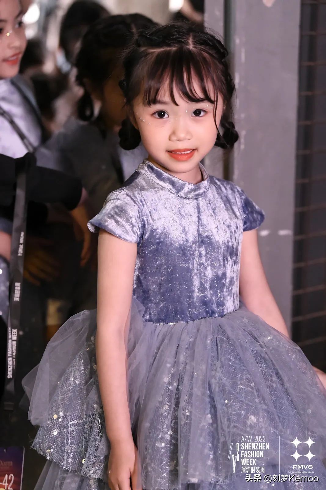 深圳原创设计时装周秀场,2022深圳春夏时装周模特谢幕花絮