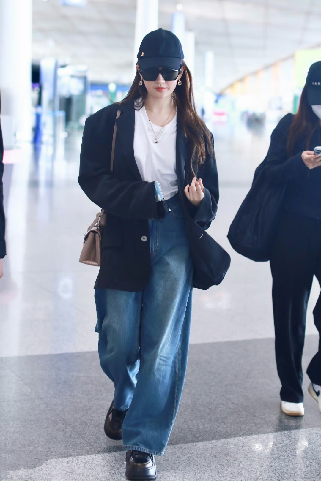 刘亦菲机场运动装照,刘亦菲机场运动装图