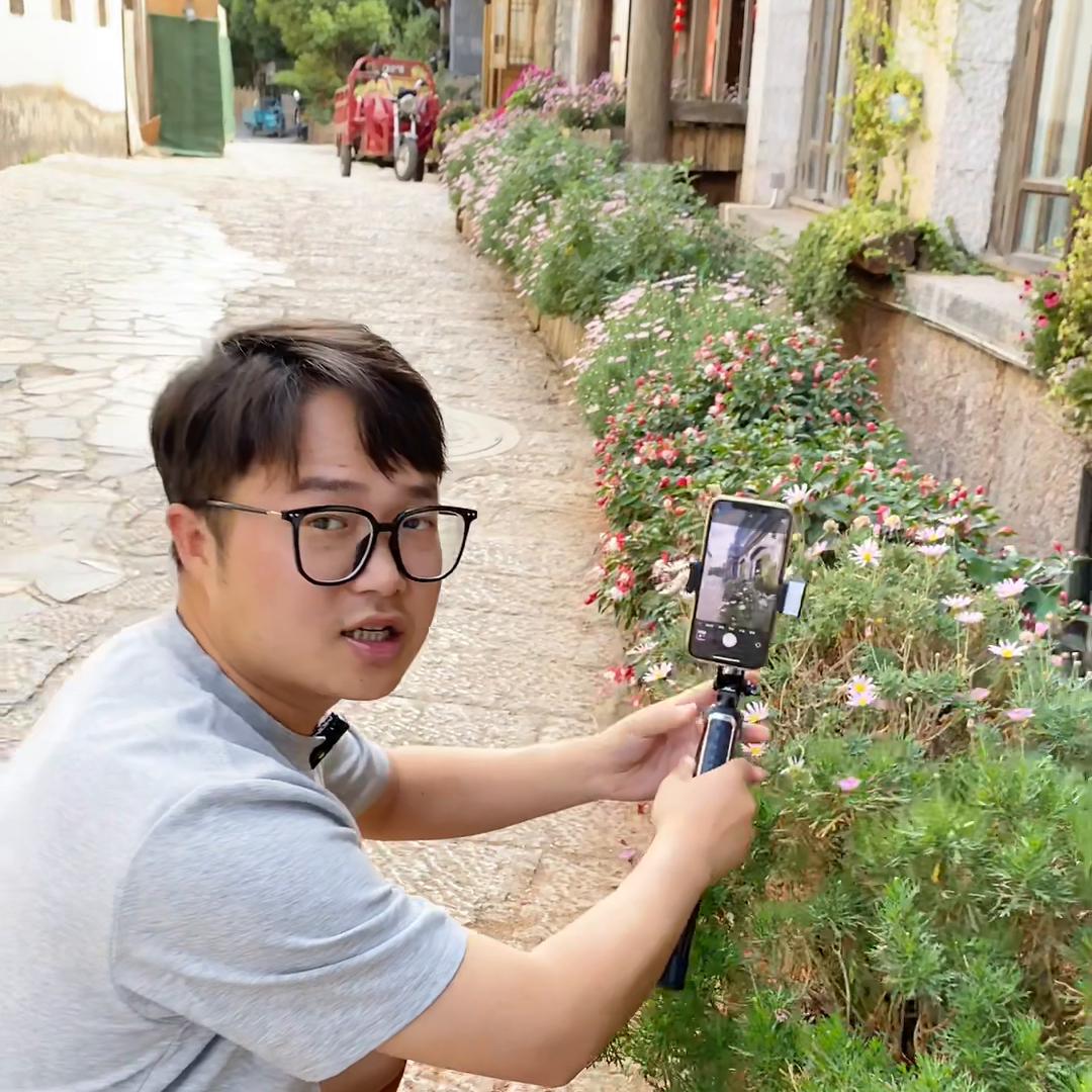 一条视频教会你如何用自拍杆给自己拍短片#手机支架