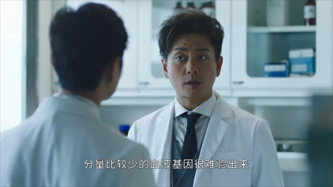 4集就下线8人，演员大换血，刚播就上17个热搜，《法证5》真爆了