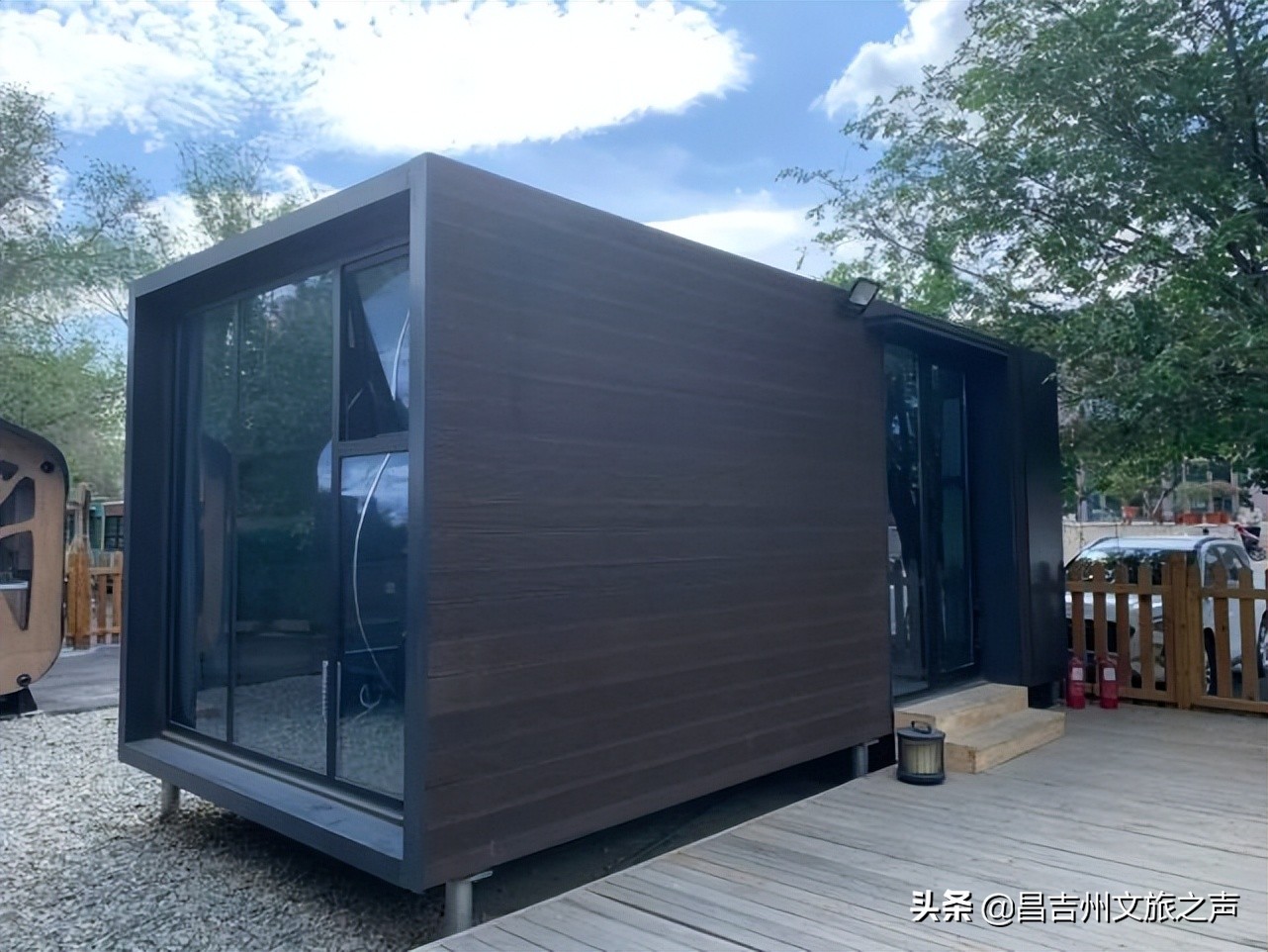 *疆新**首个旅游装备体验中心，打造标准化发展的野趣民宿