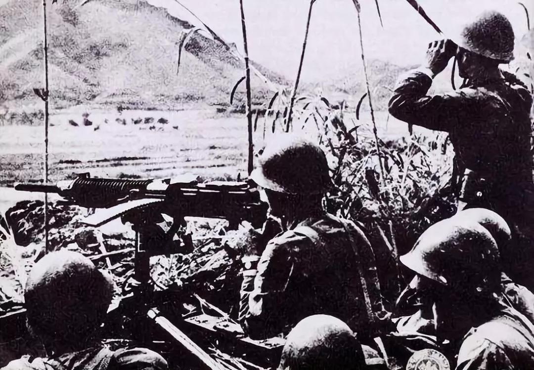 94年*小平邓**最后一次到上海，离开前对*菊黄**说：这是上海最后的机遇