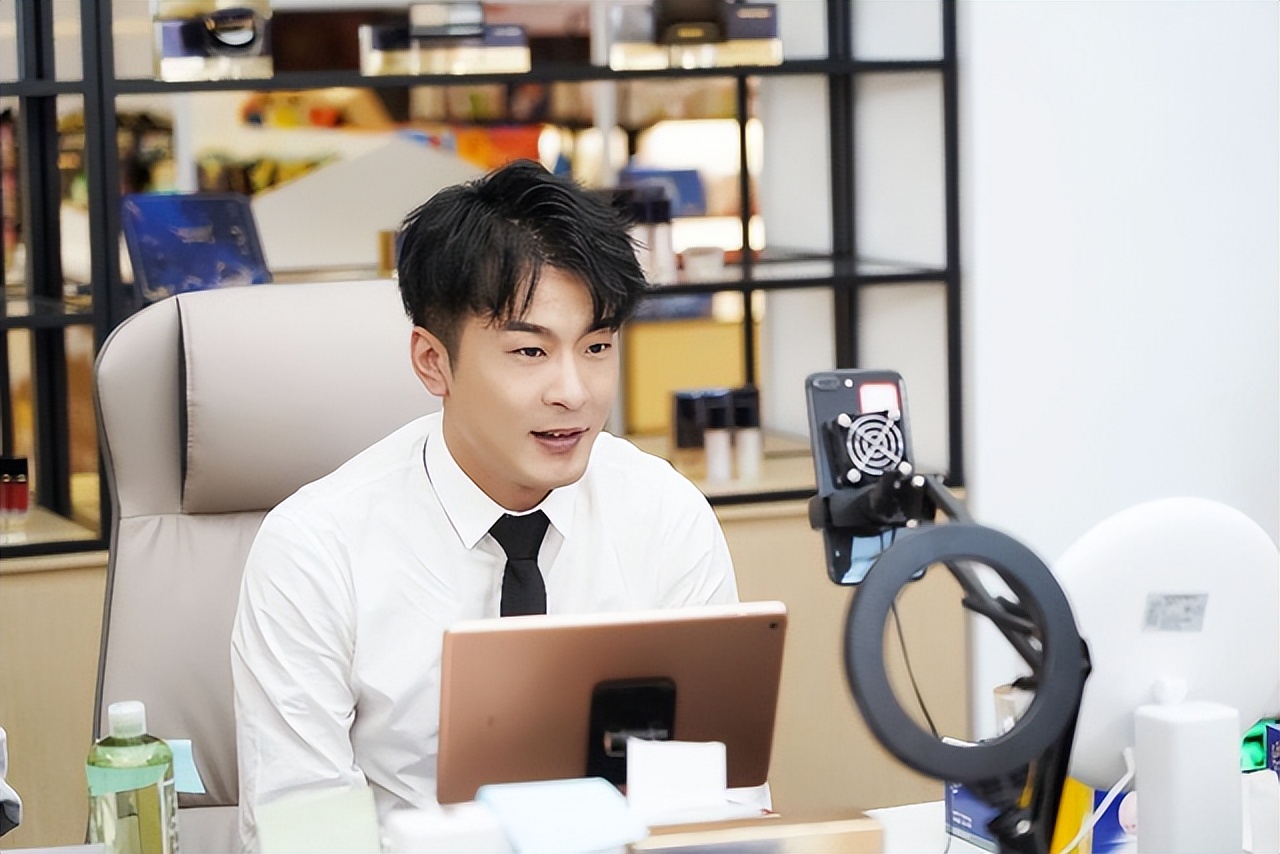 辛巴辛有志积极参与社会公益,辛巴辛有志公益之心始终如一