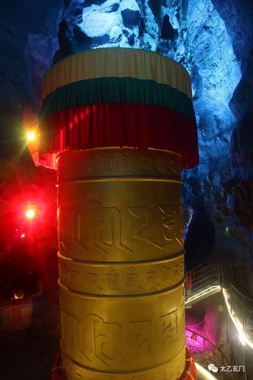 北京八奇洞显圣龙潭,最近发现的最大溶洞