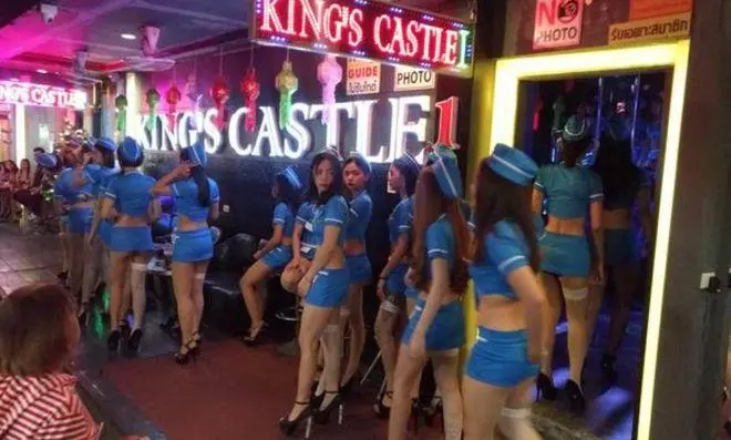 “性工作者”泛滥成灾，依靠灰色行业生存的泰国，还有救吗？