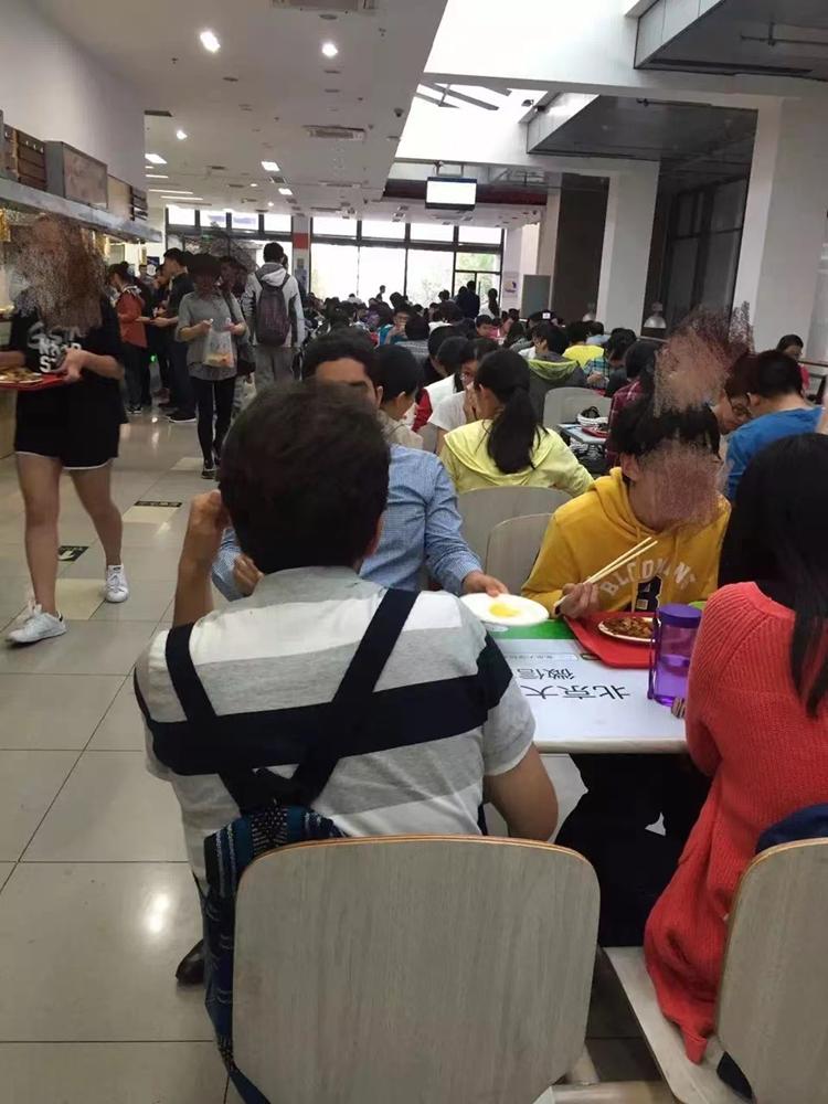 我，90后女生，十八线小城来北京打拼，曾拿100万炒股赔成10块钱