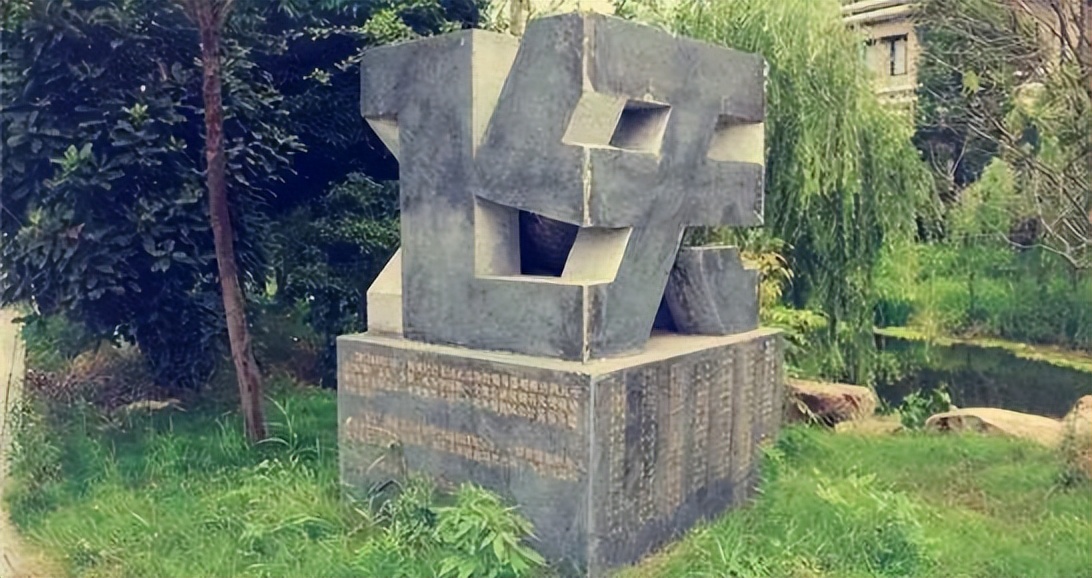 直接不装了，阿里亮出“王牌”