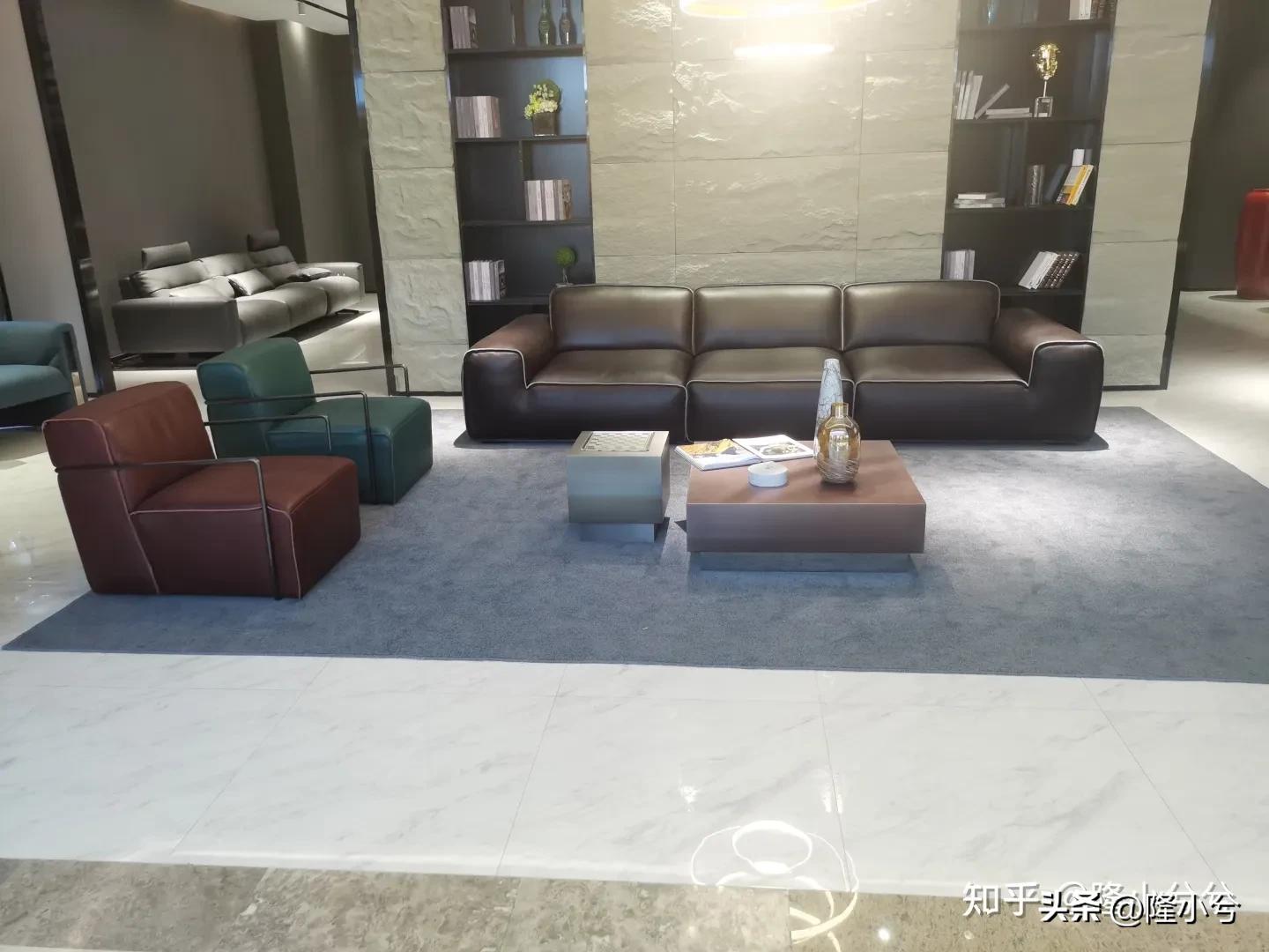 单人沙发舒适度推荐,适合人体舒适度的沙发