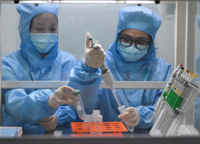 2003年非典疫情的发展过程,为什么新冠病毒和非典在中国爆发