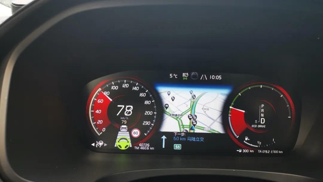 沃尔沃v90cc2022款试驾评测,沃尔沃v90和v90cc对比试驾