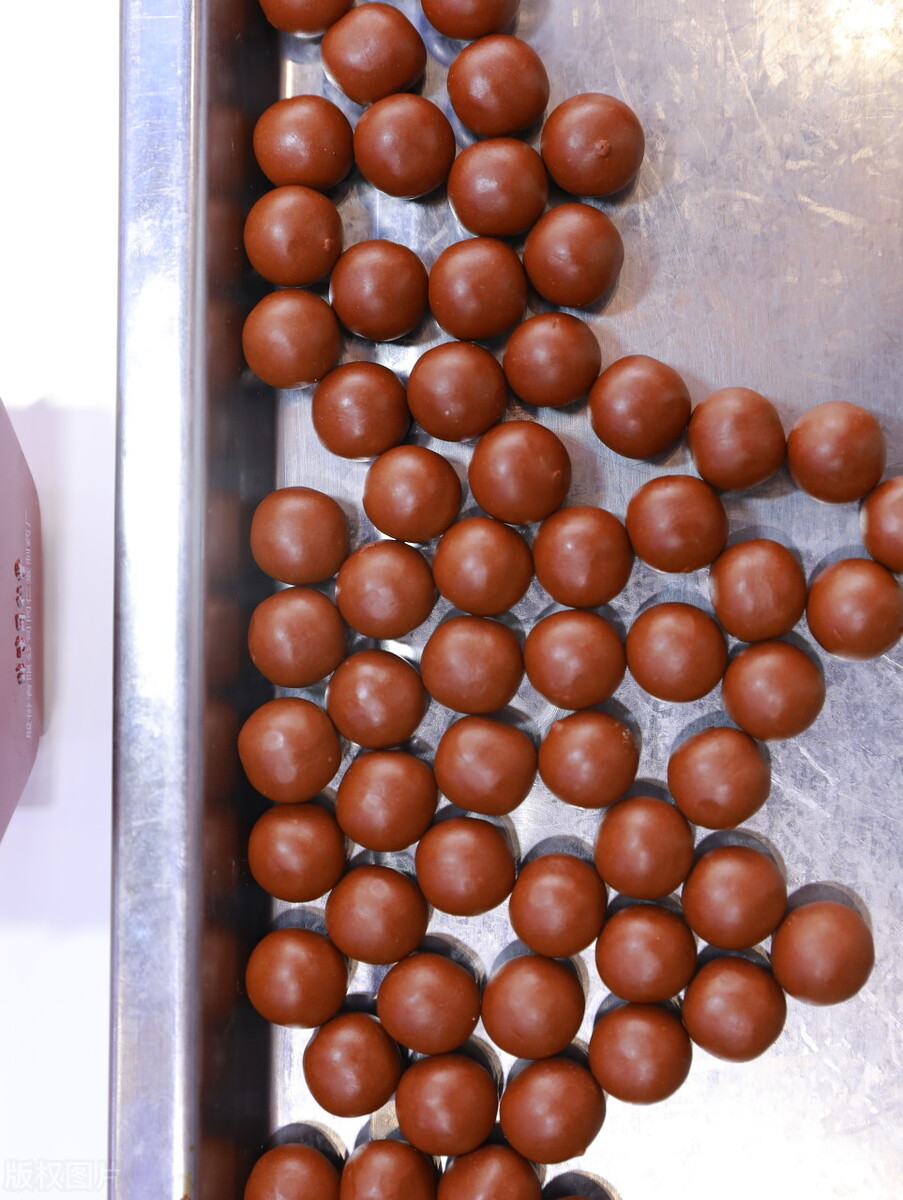 速效救心丸和安宫牛黄丸区别,平时必备速效救心丸和安宫牛黄丸