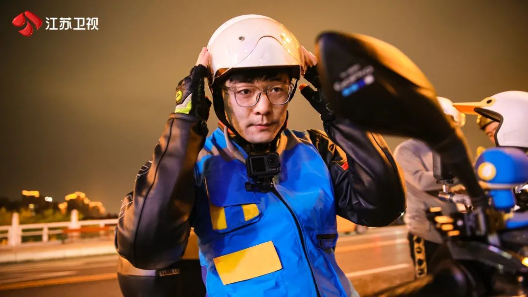 《子夜外卖》：外卖员化身城市宣传代言人