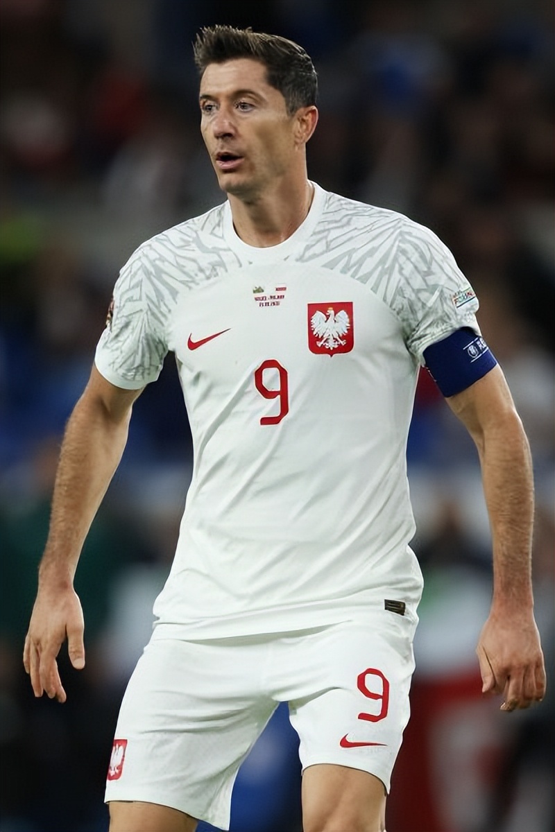 姆巴佩同期数据与梅西c罗对比,22年世界杯梅西和姆巴佩数据对比