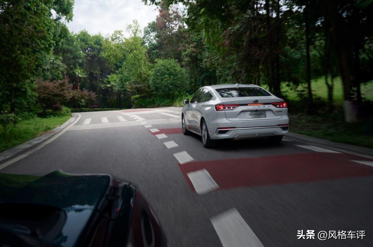 新蒙迪欧2021款1.5时尚版试驾视频,蒙迪欧2013款1.5t180时尚型试驾