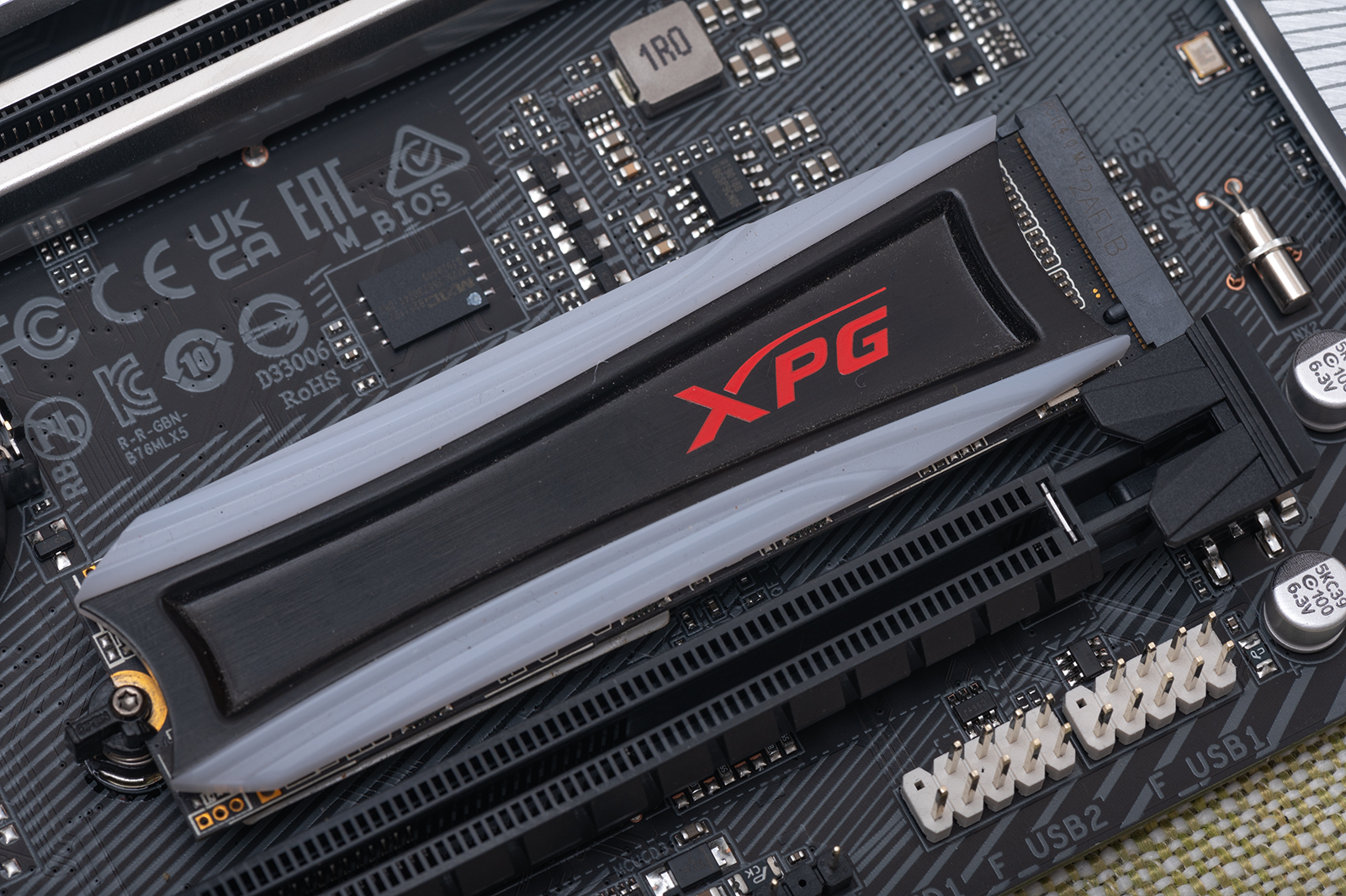 13代酷睿i5处理器能打csgo吗,13代和十二代酷睿i5核显游戏测评