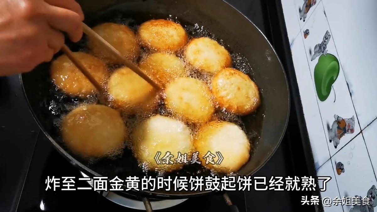 糯米炸糕怎么做又酥又脆,糯米油炸糕怎么做又酥又软不开裂