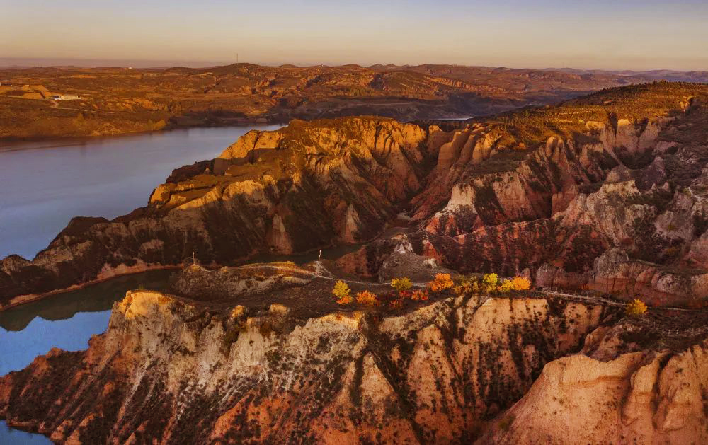 西安周边游玩的地方排行榜前十名,西安周边摩旅一日游最佳景点