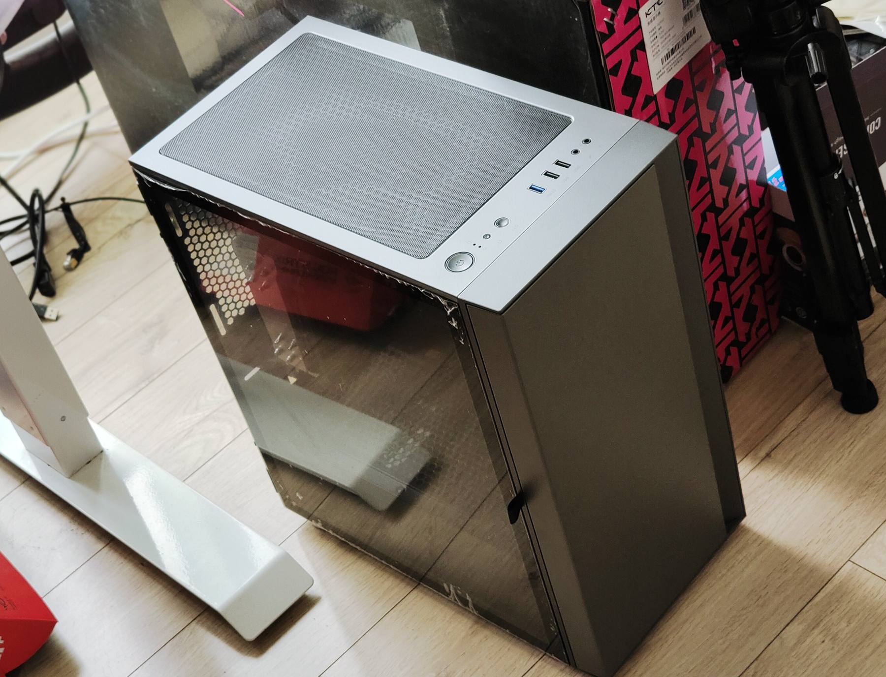 低调务实的办公电脑之选：超频三光愈2钛灰色机箱+EF120风扇