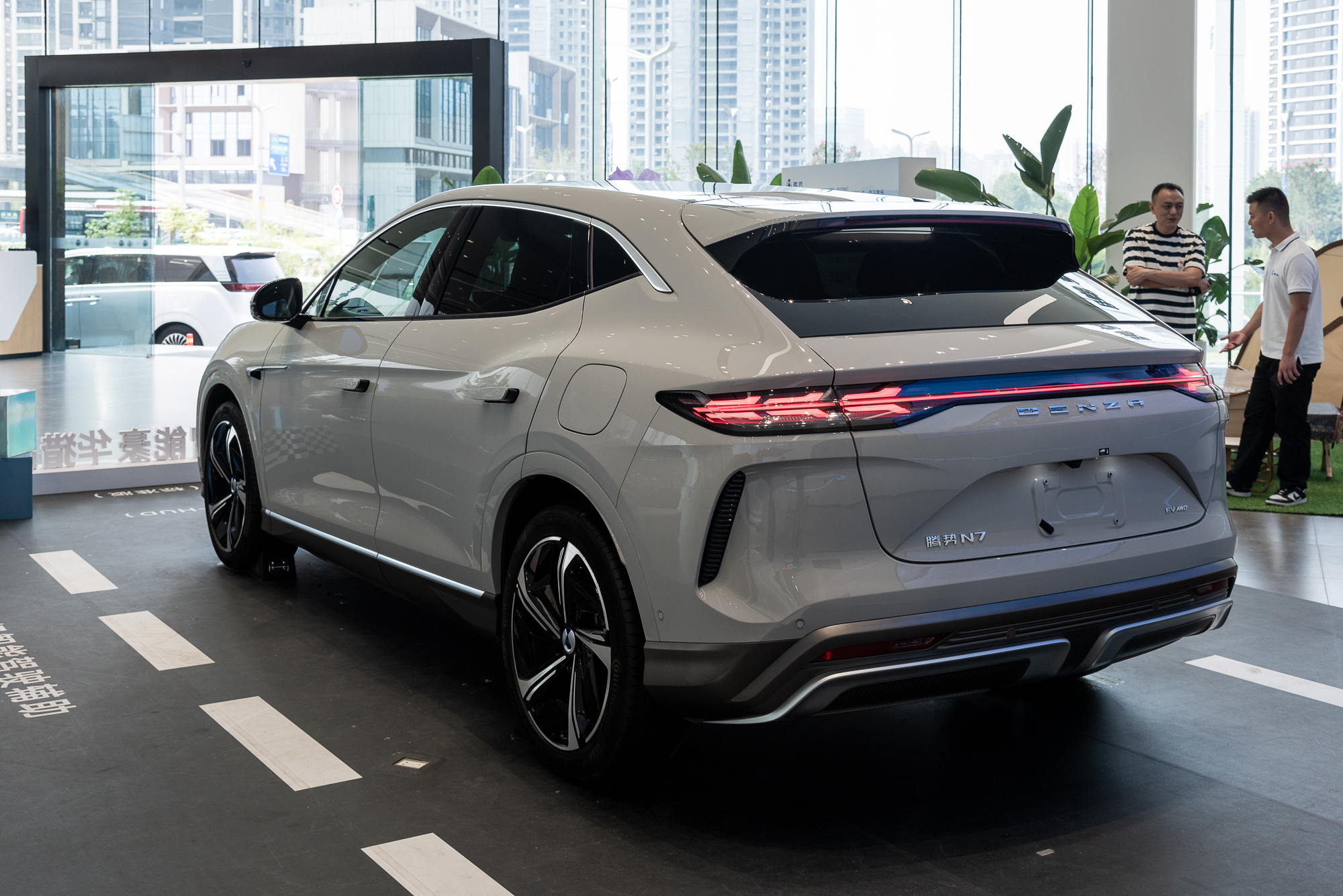 腾势n7智驾第一梯队,腾势n7高阶智驾挑战北京