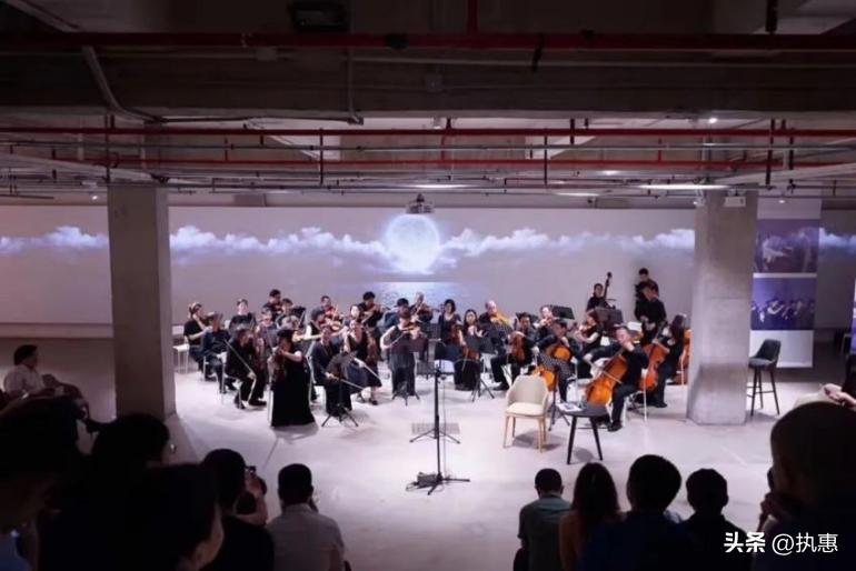 奥雅股份：为一亿小镇青年创造就业机会，让第三产业服务更有尊严