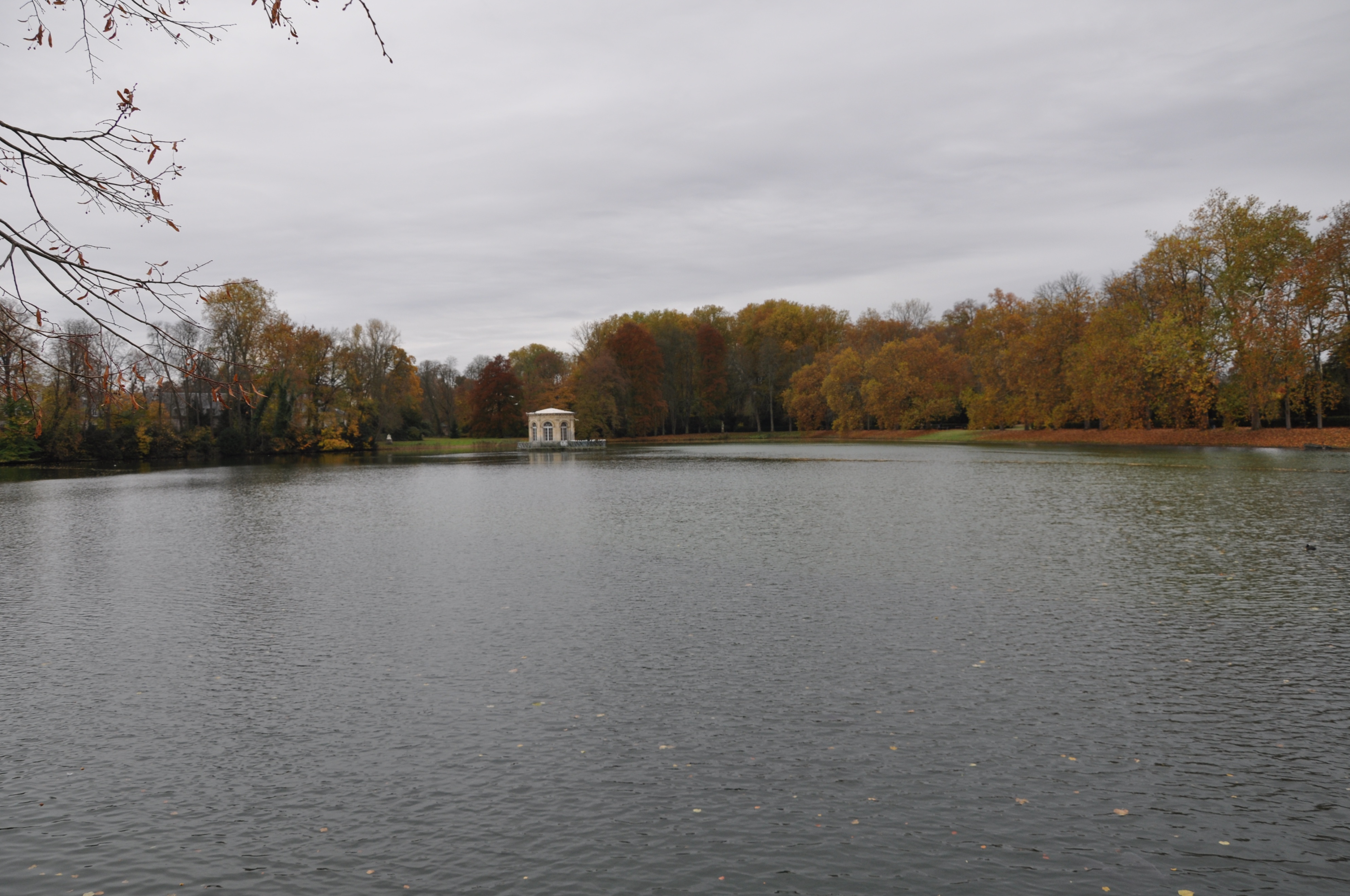 枫丹白露宫名字由来,枫丹白露宫殿俯视图解