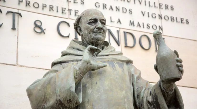 葡萄酒热销第一名拉菲,2023年中国最受欢迎十大葡萄酒