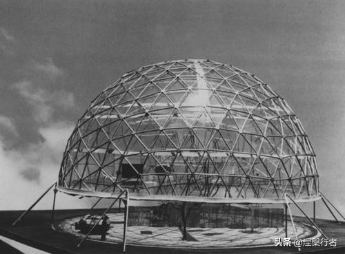 天生畸形却拥有传奇一生，被称为外星人的富勒，他的发明超越时代