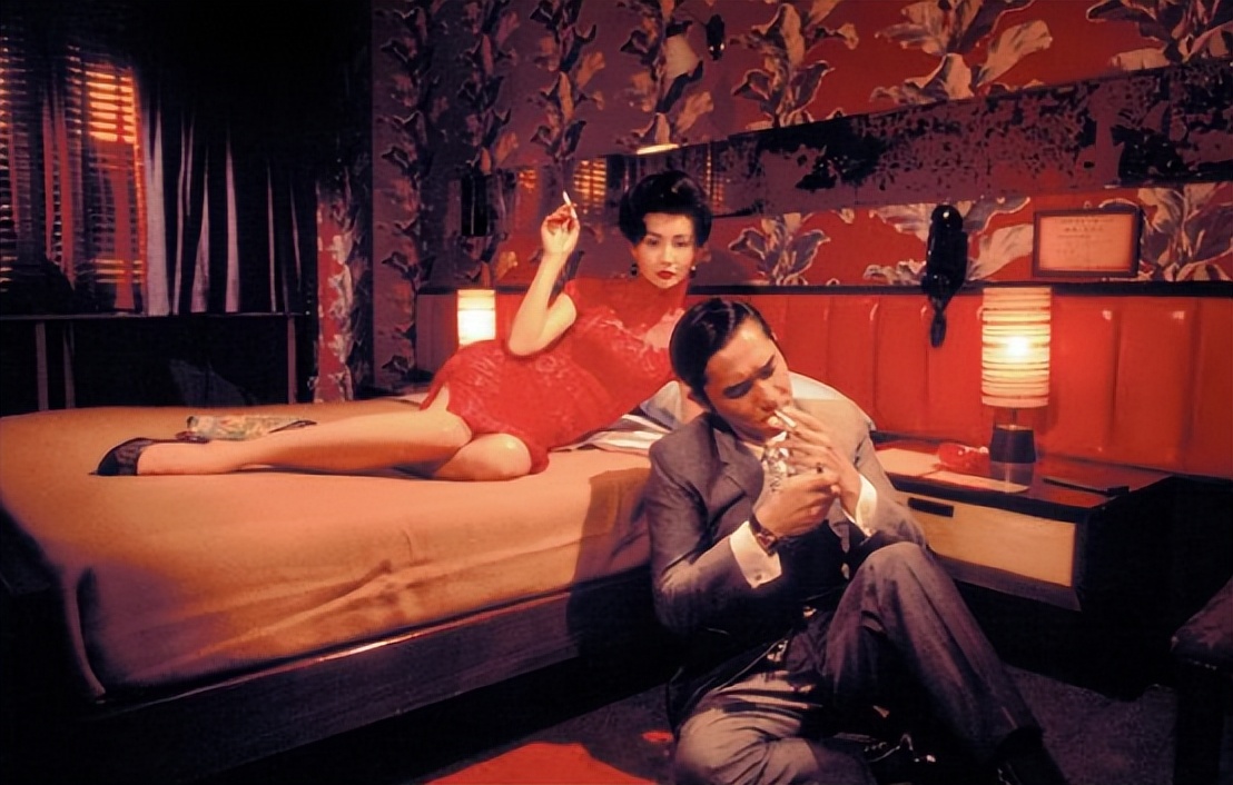 与女星演床戏疑假戏真做,妻子被拍不雅照,他是情史最单纯影帝?