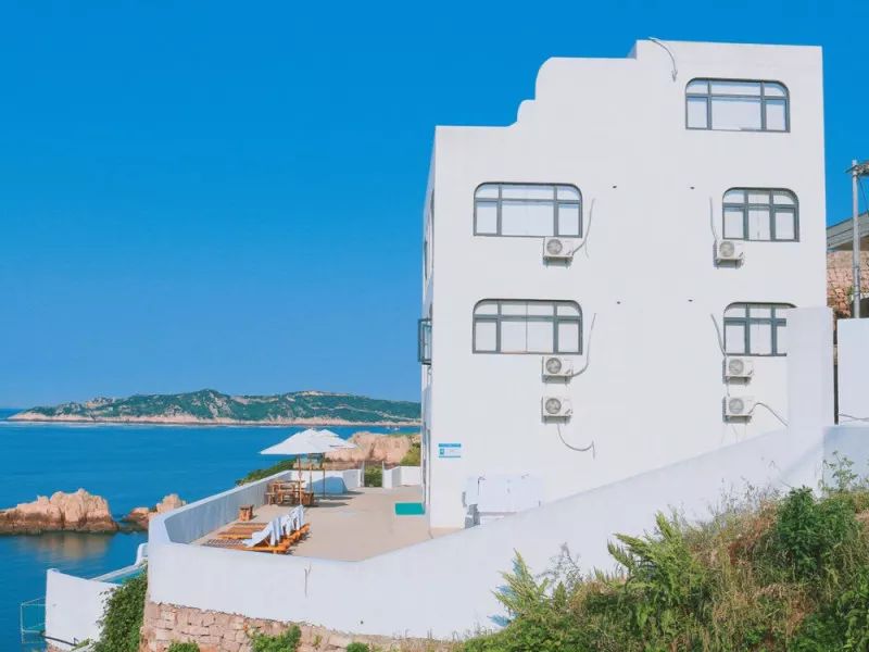 离上海一个小时车程的海边民宿,圣托里尼云上东山海景民宿优惠