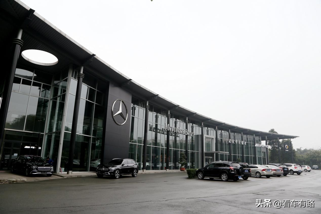 探店奔驰武侯华星锦业，奔驰EQA和EQC到底怎么样？