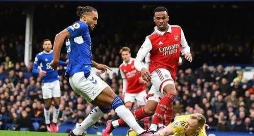 足球赛事全盘分析预测,今日足球赛事全部扫盘分析预测