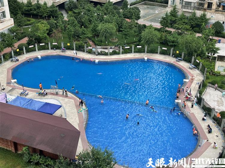 贵阳游泳玩水的地方,贵阳哪里有露天游泳馆