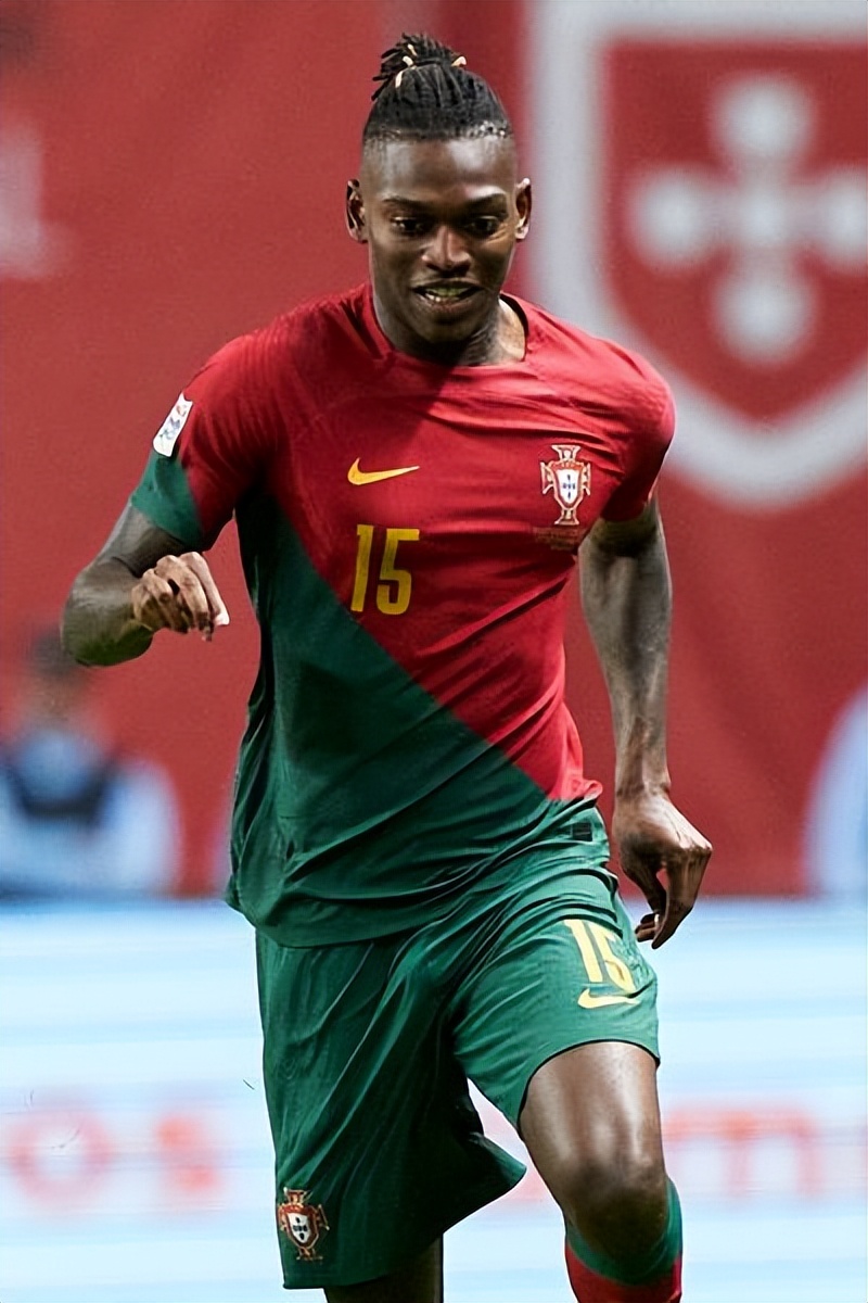 姆巴佩同期数据与梅西c罗对比,espn评nba百大球星前10