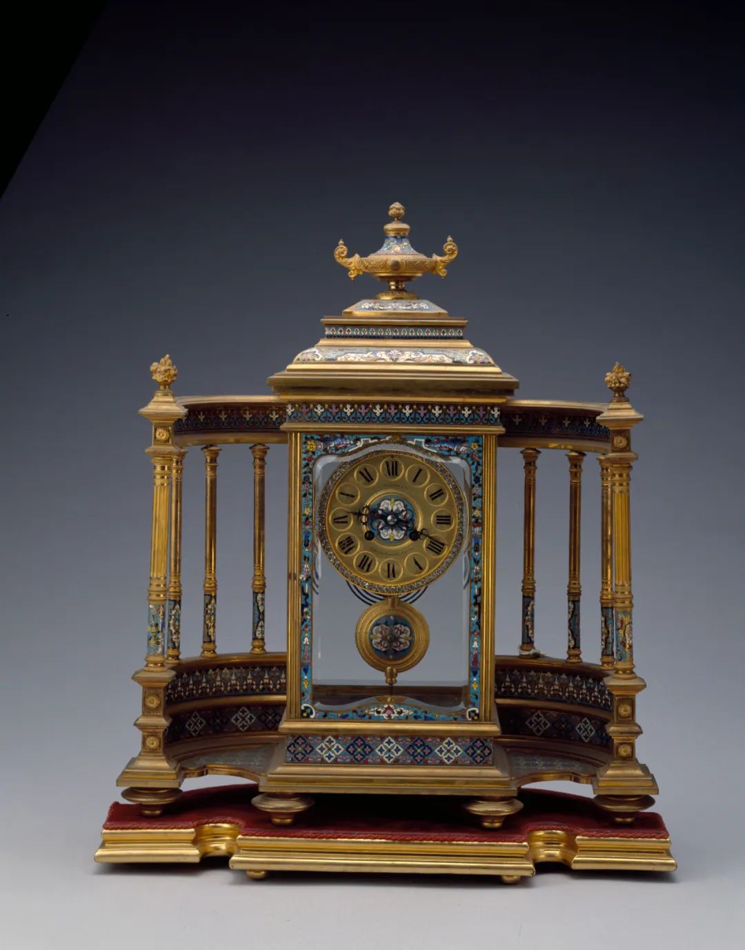 积家和百达翡丽哪个档次高,积家百达翡丽江诗丹顿哪个质量好