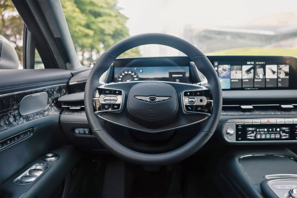 海川品车评测,捷尼赛思g90加长版试驾