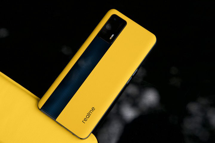 iqoo8pro手机排行榜占第几,能和iqoo8pro比较的手机