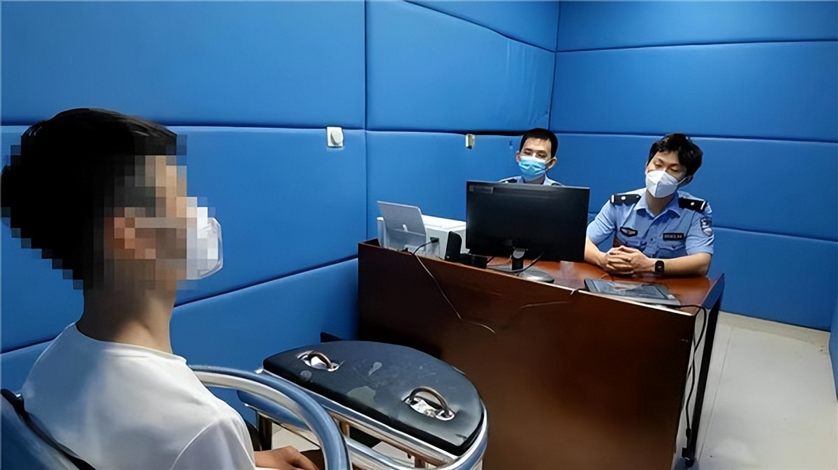 两个手机一根音频线日赚几千？这是诈骗