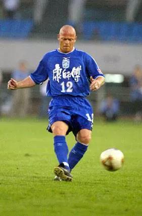 天津泰达丹麦外援托夫丁,中国足球联赛外援名额