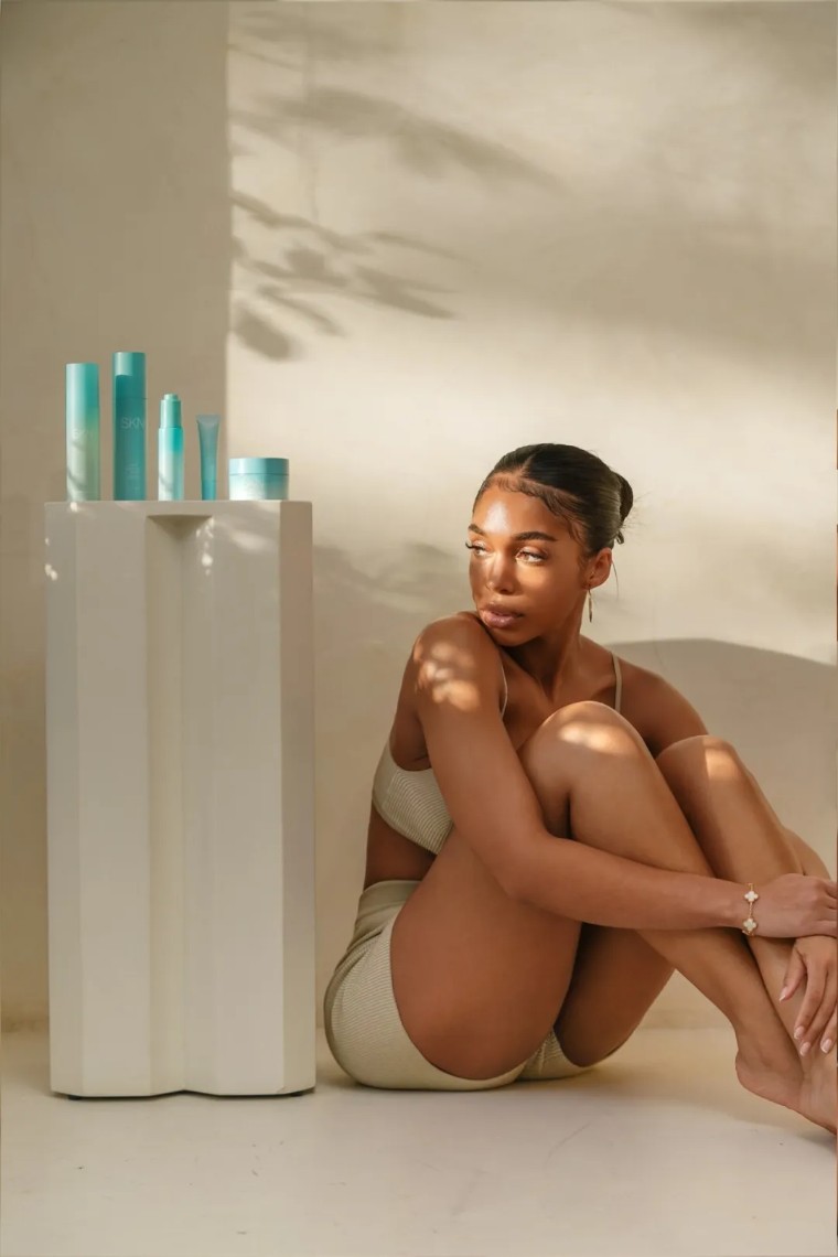 明星卖化妆品成本几块钱,明星卖的化妆品为什么那么便宜