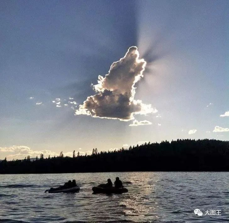 十种最罕见的云,极为罕见的云图片