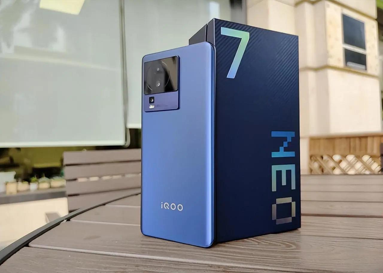 性价比高的智能手机推荐2015,八月份换手机买哪款手机