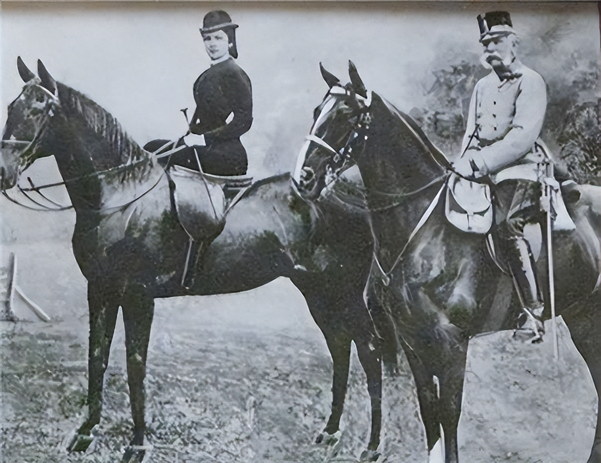 茜茜公主害死女儿,茜茜公主被母亲陷害