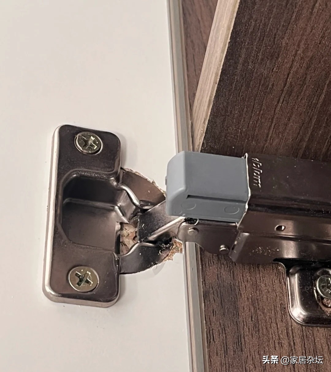 衣柜五金，建议多花点钱买贵一些的！不是矫情，是这些问题太闹心