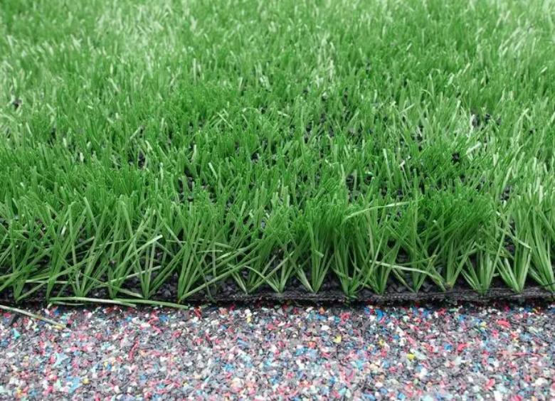 人造草坪减震垫施工全过程,人造草坪施工怎么联系接活
