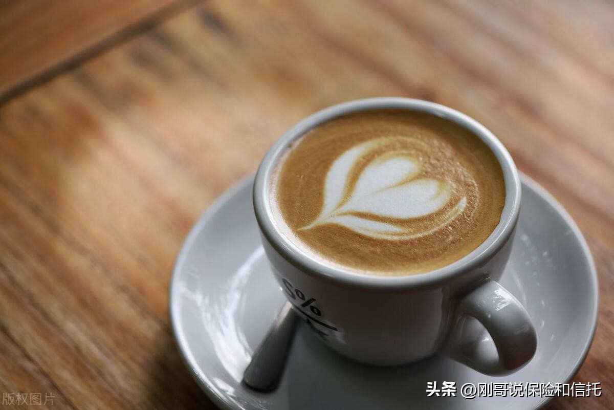 每天省出5杯咖啡，退休后300万的人生赢家