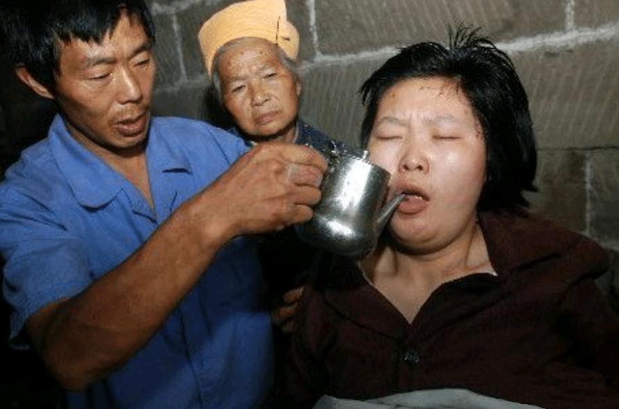 假死的人被推进火化炉还能自救吗,假死的人送进火化炉可以逃生吗