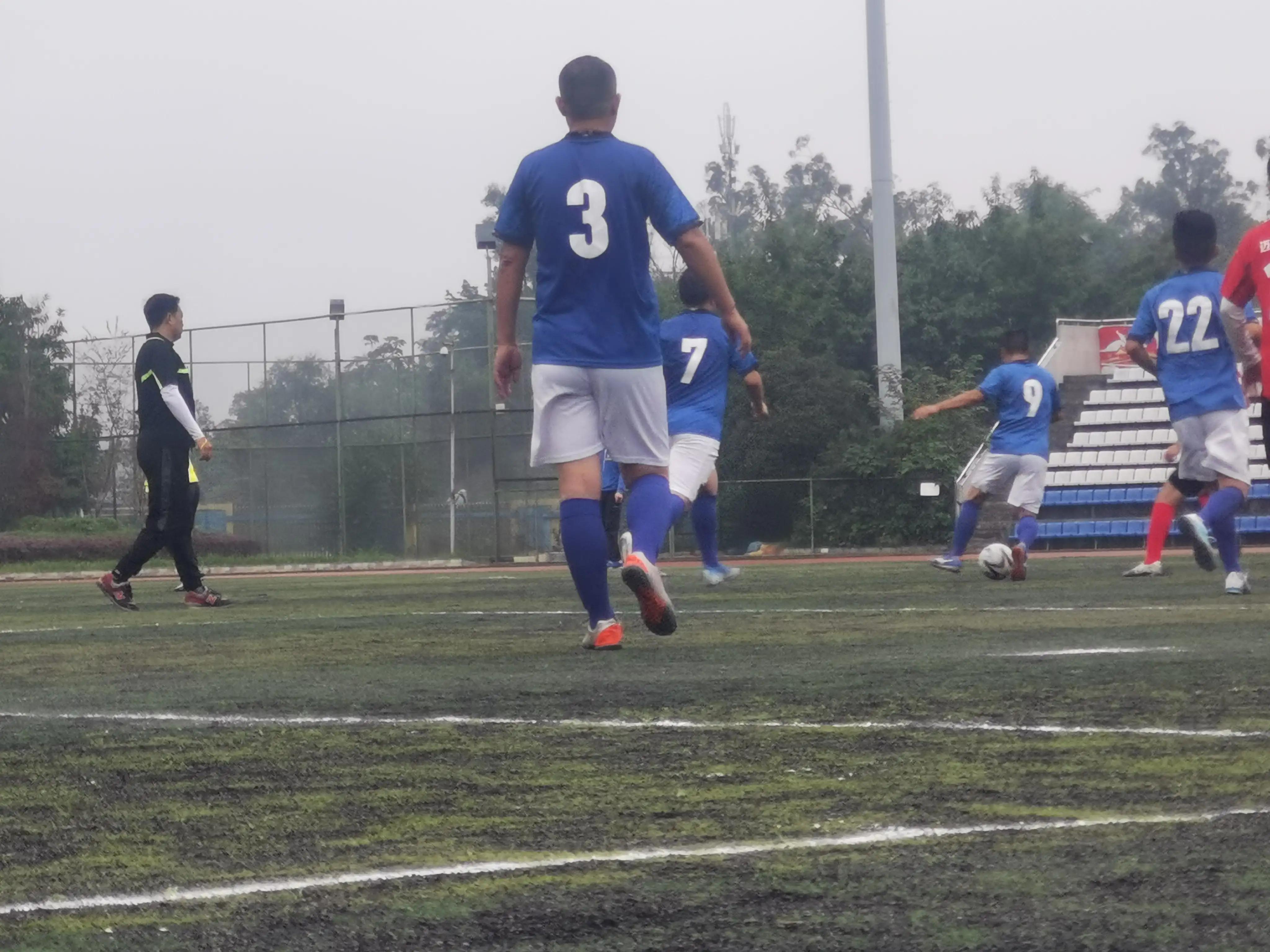 凉山州8人制足球比赛,2018年第七届荣县足球比赛